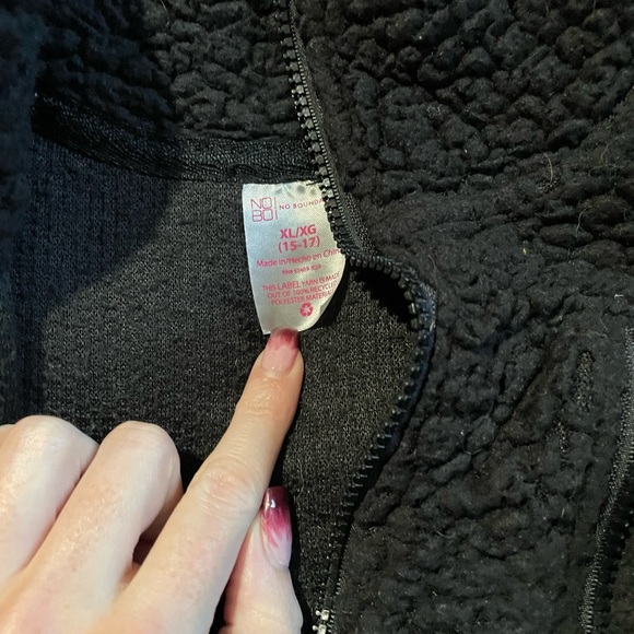 Black No Boundaries Sherpa Pullover - Picture 9 of 10